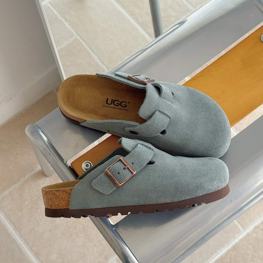 AUSTRALIAN SHEPHERD UGG Sandals Suede Slides Berrin AS 7043