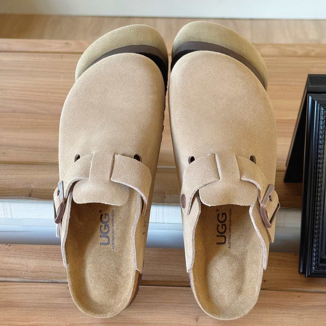 AUSTRALIAN SHEPHERD UGG Sandals Suede Slides Berrin AS 7043