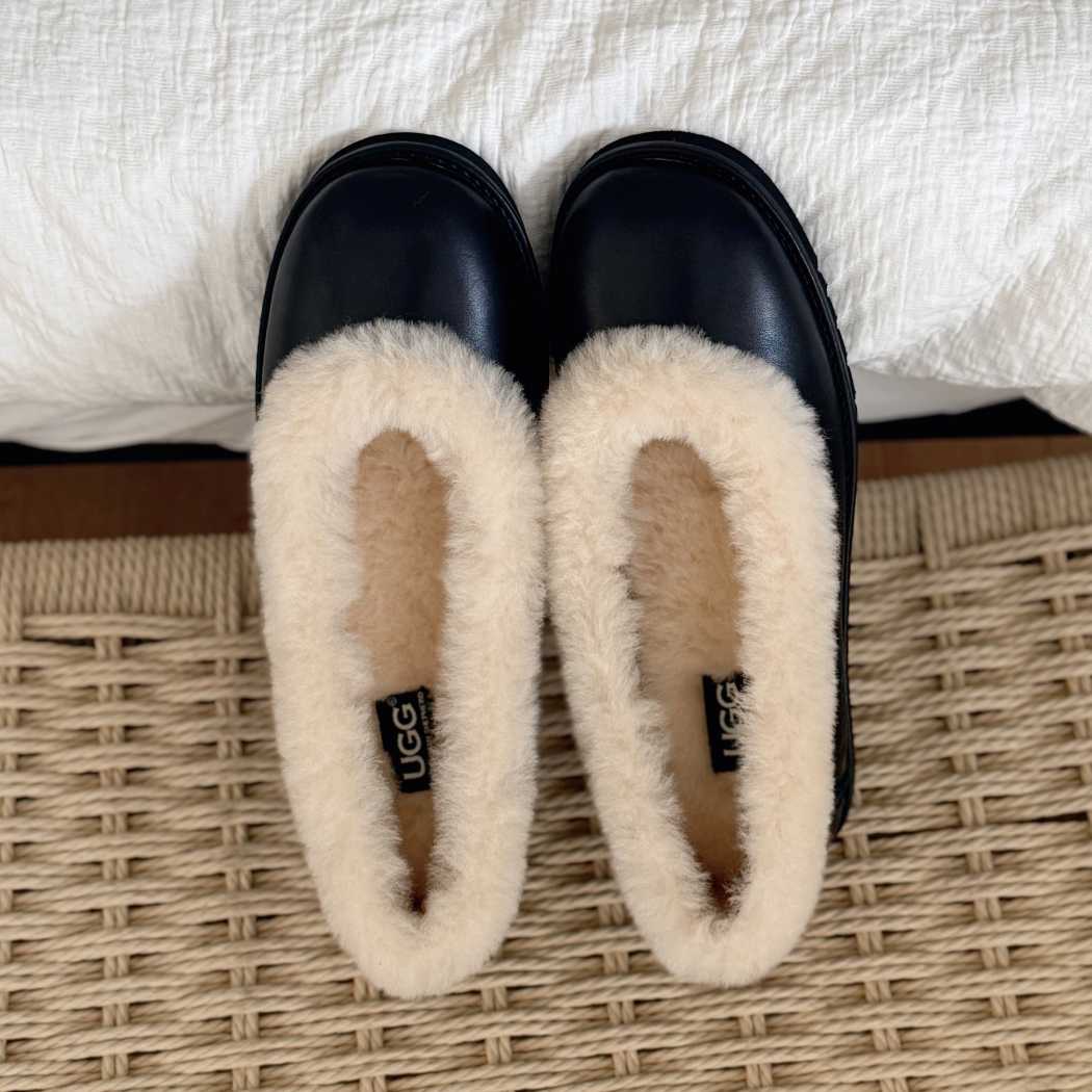 AUSTRALIAN SHEPHERD® Sheepskin Wool Women Leather Flat AS 7051