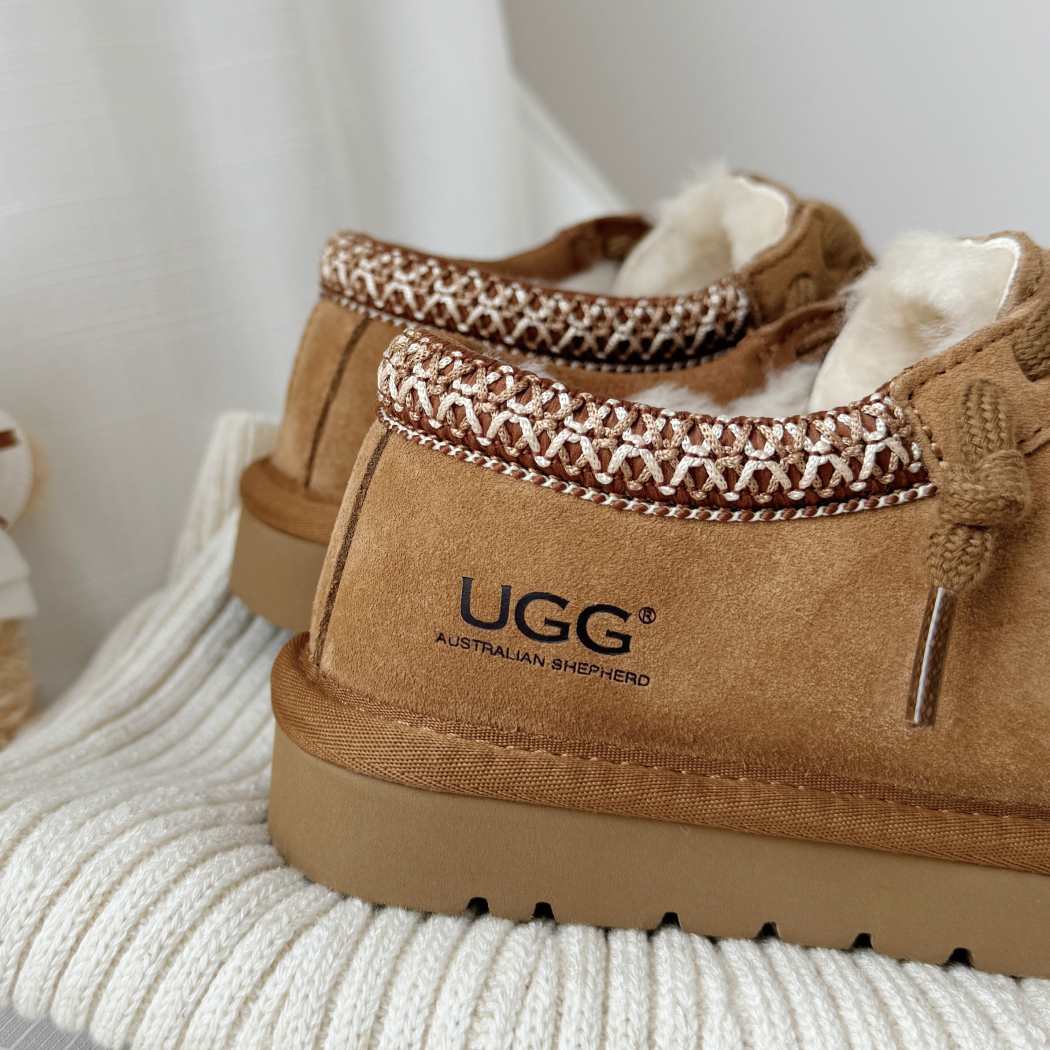 AUSTRALIAN SHEPHERD® UGG Kids Marek Sheepskin Moccasin Slippers AS 7055K