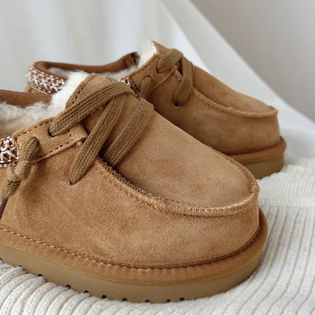 AUSTRALIAN SHEPHERD® UGG Kids Marek Sheepskin Moccasin Slippers AS 7055K