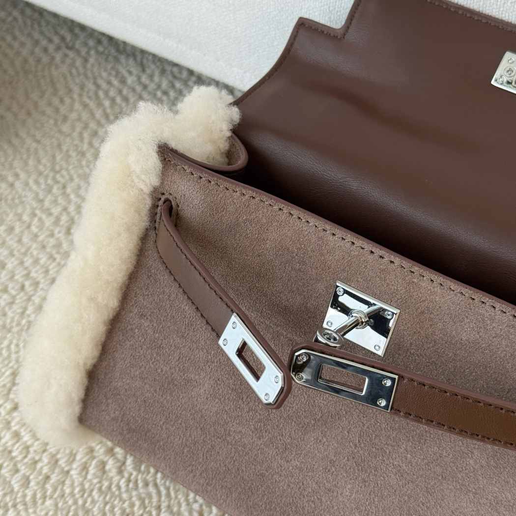 AUSTRALIAN SHEPHERD® Cow Suede Shoulder Bag Tote Kelvy ASA 027