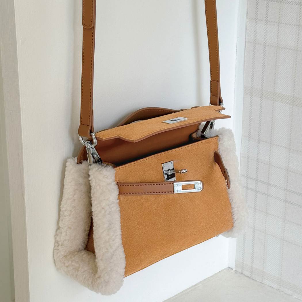 AUSTRALIAN SHEPHERD® Cow Suede Shoulder Bag Tote Kelvy ASA 027