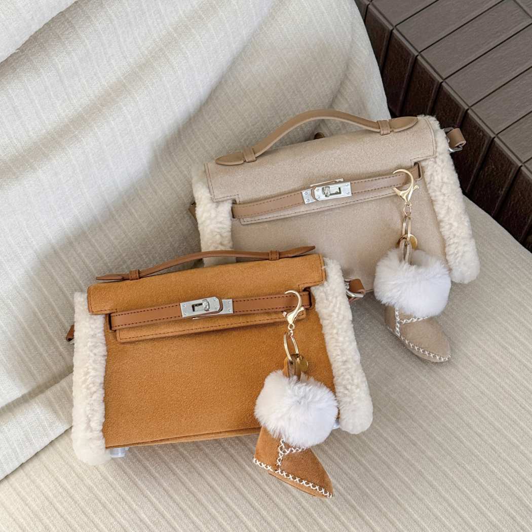 AUSTRALIAN SHEPHERD® Cow Suede Shoulder Bag Tote Kelvy ASA 027