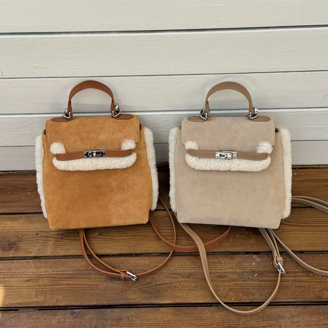 AUSTRALIAN SHEPHERD® Kenny Fluffy Wool Adjustable Strap Shoulder Bag ASA 034