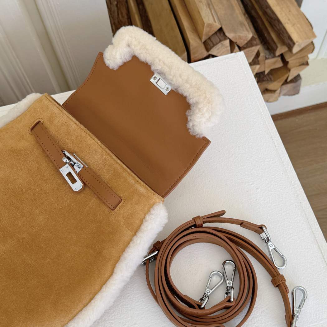 AUSTRALIAN SHEPHERD® Kenny Fluffy Wool Adjustable Strap Shoulder Bag ASA 034