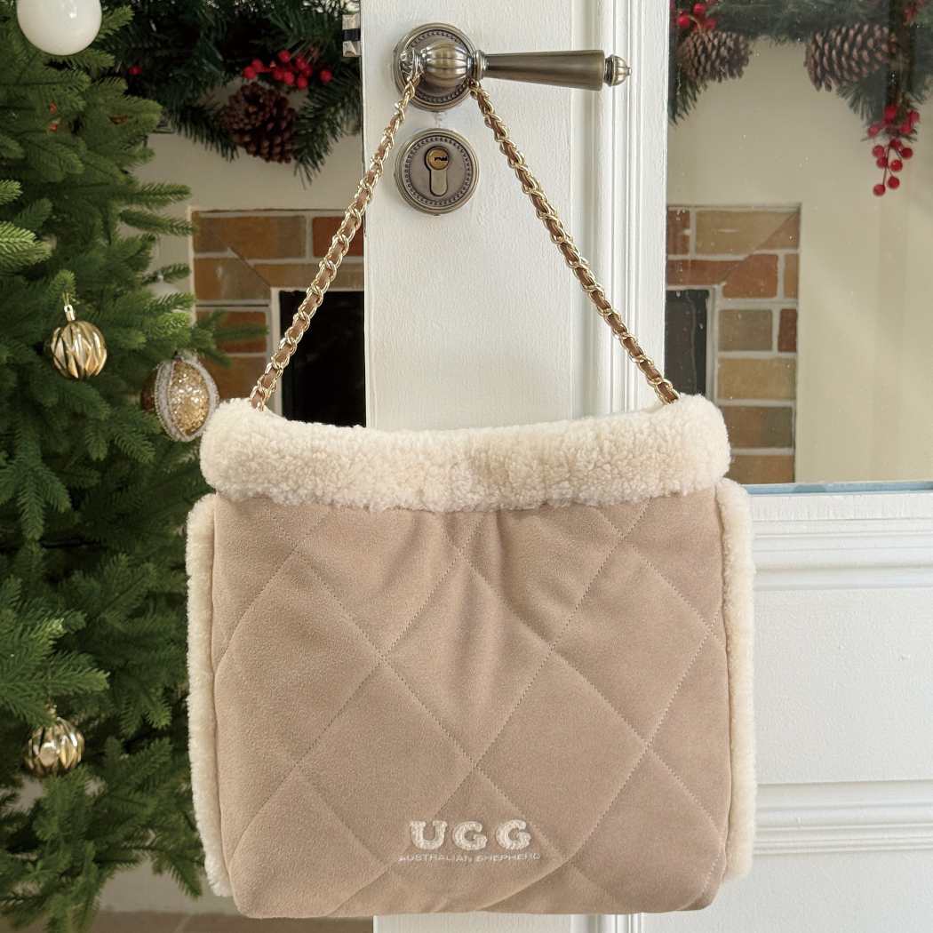 AUSTRALIAN SHEPHERD® Women's Suede Shearling Shoulder Bag ASA 037