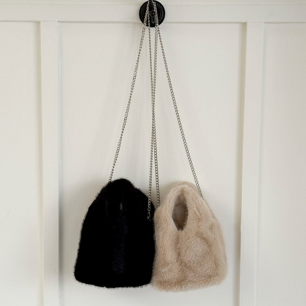 AUSTRALIAN SHEPHERD® Women’s Fluffy Chain Shoulder Handbag ASA 044