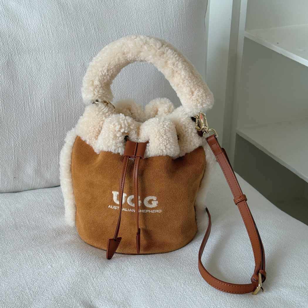 AUSTRALIAN SHEPHERD® Women Fluffy Wool Shoulder Bucket Bag ASA 054