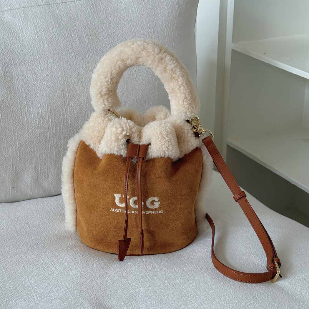 AUSTRALIAN SHEPHERD® Women Fluffy Wool Shoulder Bucket Bag ASA 054
