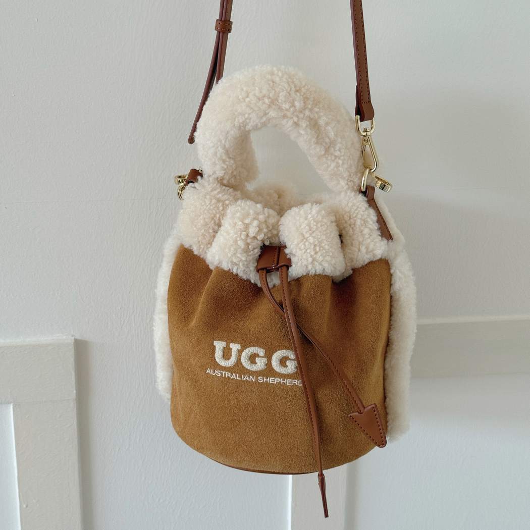 AUSTRALIAN SHEPHERD® Women Fluffy Wool Shoulder Bucket Bag ASA 054