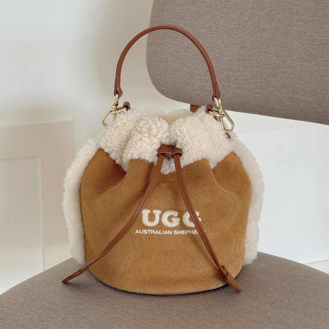 AUSTRALIAN SHEPHERD® Women Fluffy Wool Shoulder Bucket Bag ASA 054
