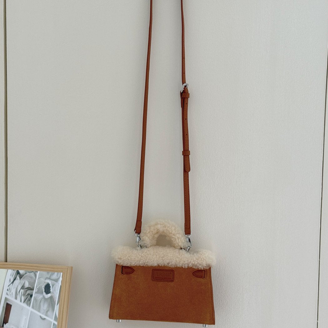 AUSTRALIAN SHEPHERD® Women’s Fluffy Wool Over-Shoulder Bag Frostie ASA 055