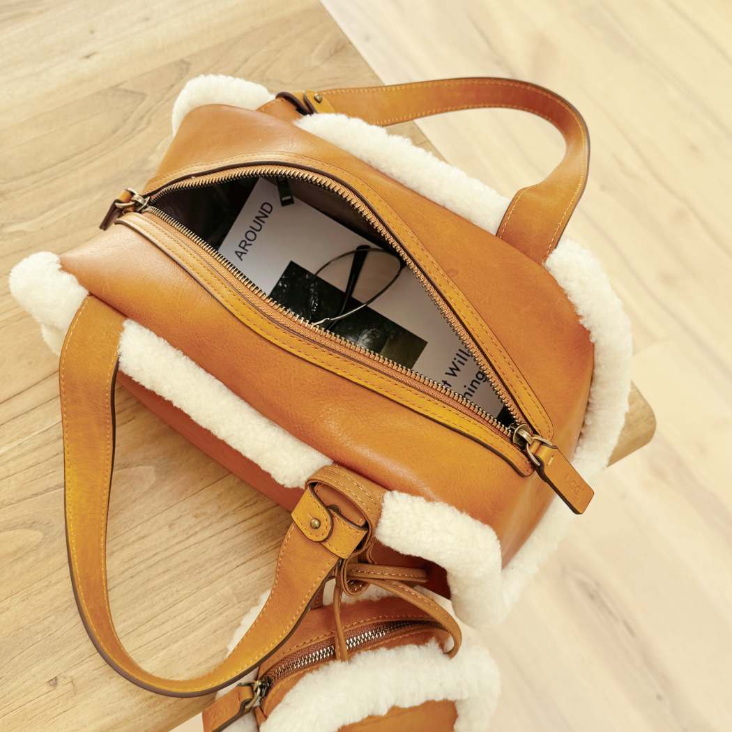 AUSTRALIAN SHEPHERD® Women Frothie Barrel Leather & Wool Crossbody Tote Bag ASA 066
