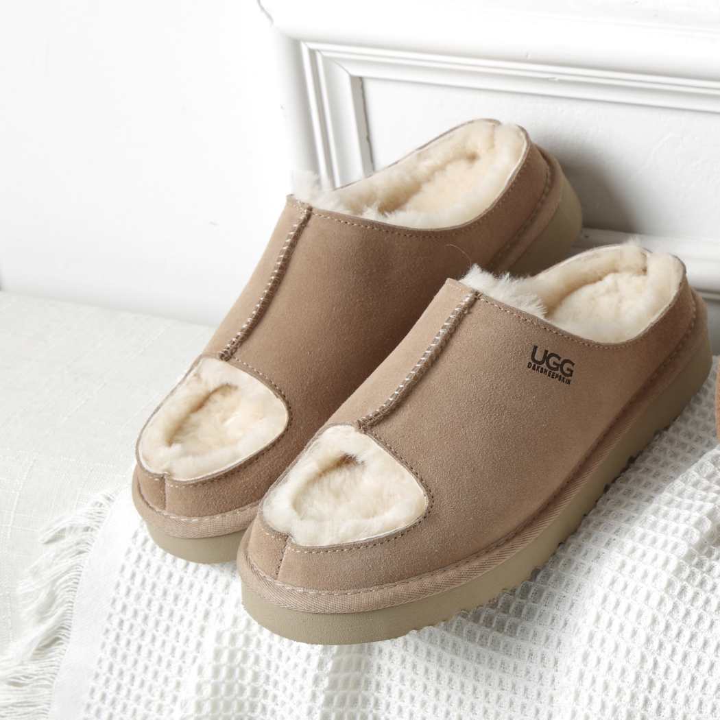 DK UGG Women Ascot Slipper 153