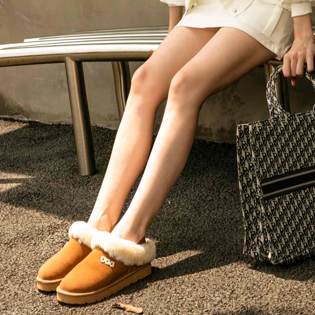 DK UGG Elea Women Banding Slipper 165