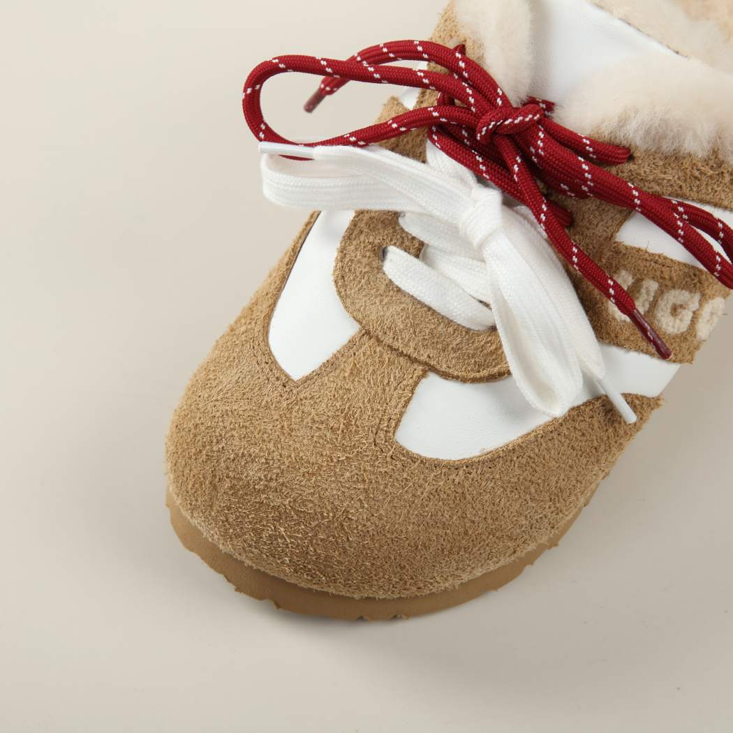 DK UGG® Shearling Clog 169