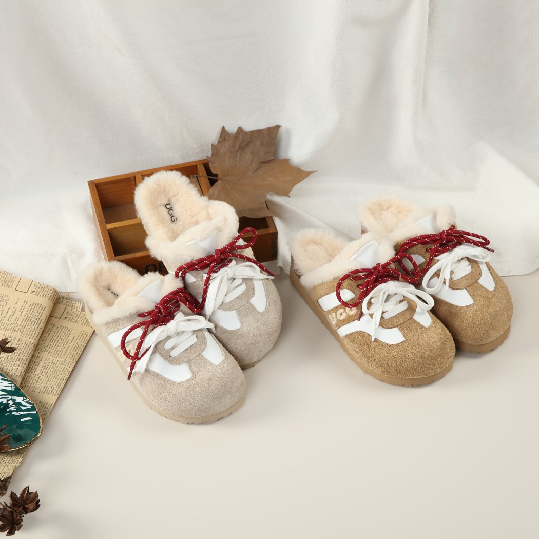 DK UGG® Shearling Clog 169