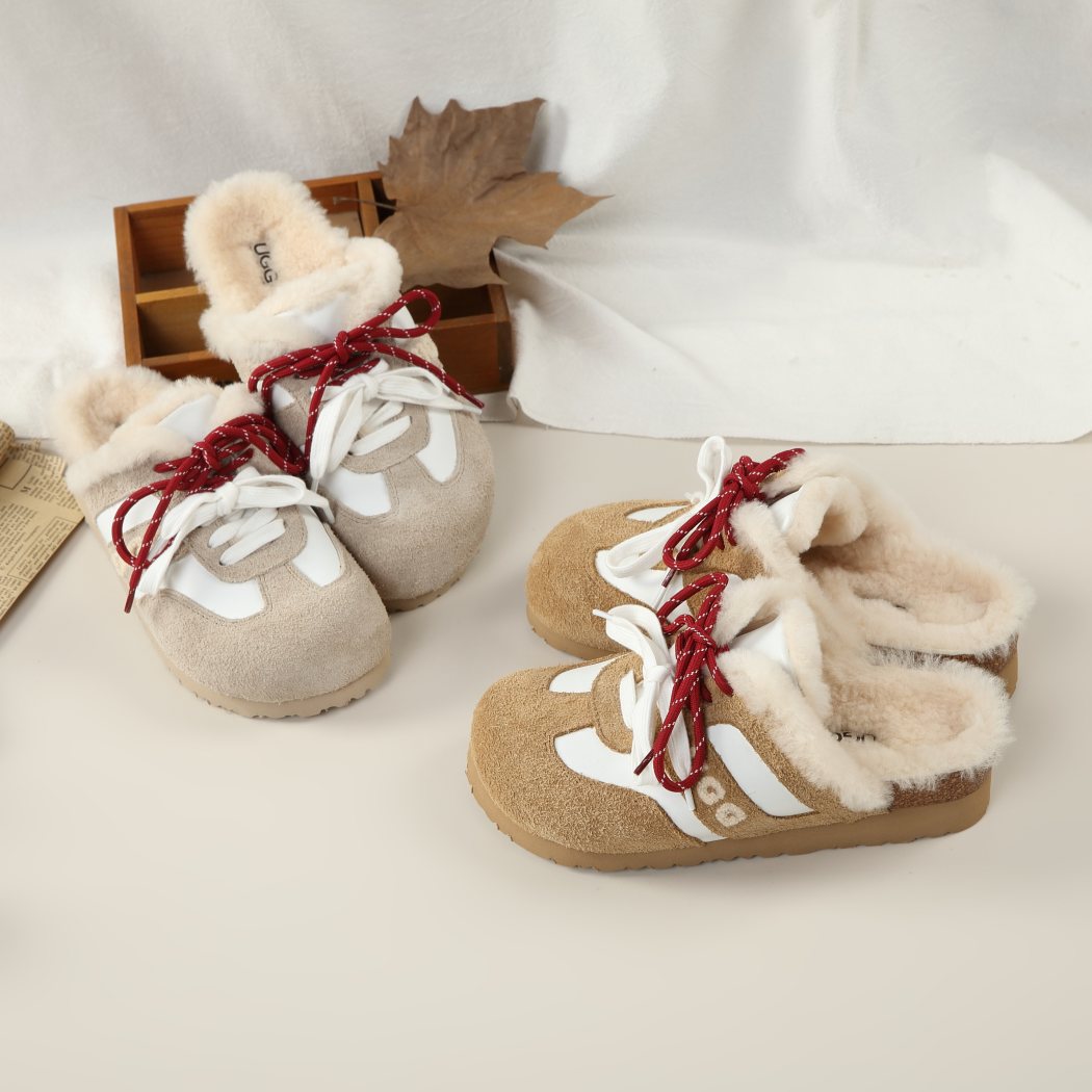 DK UGG® Shearling Clog 169