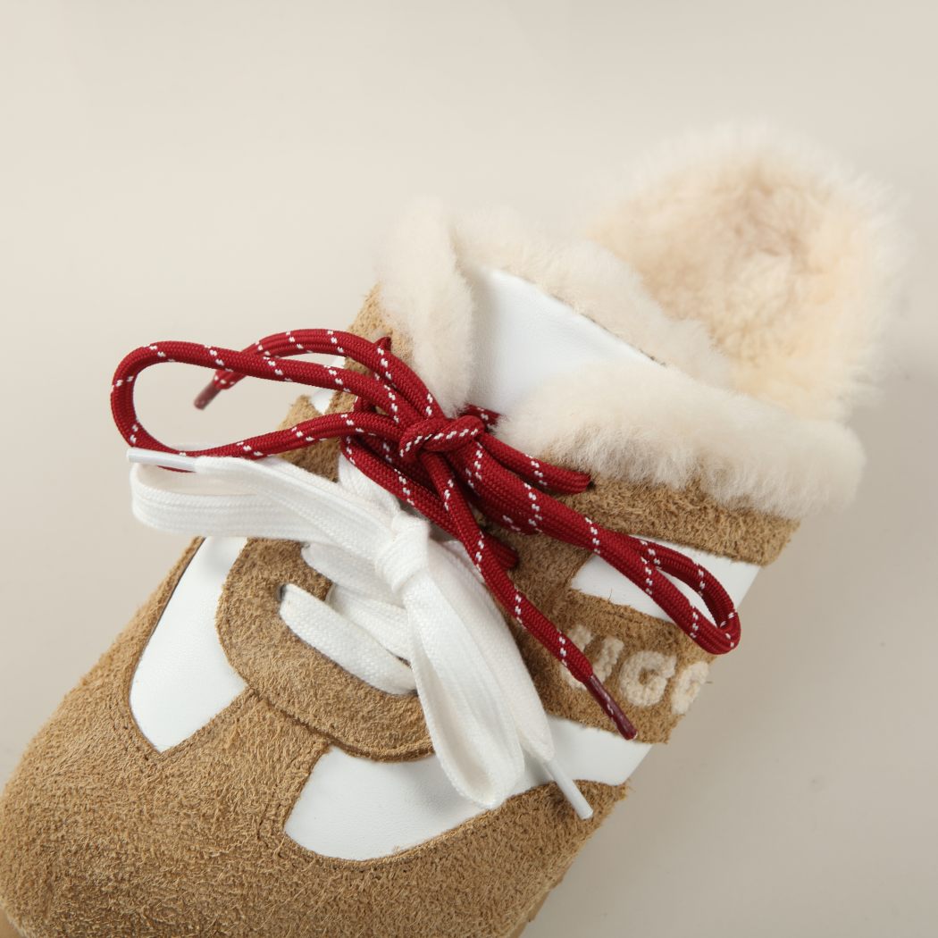 DK UGG® Shearling Clog 169