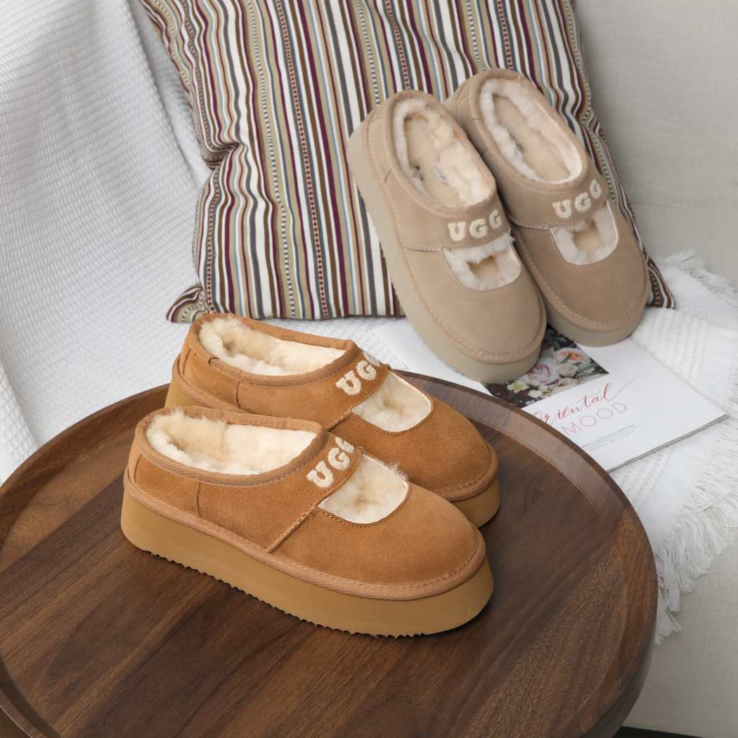 DK UGG Dina Mary Jane Logo Platform 240