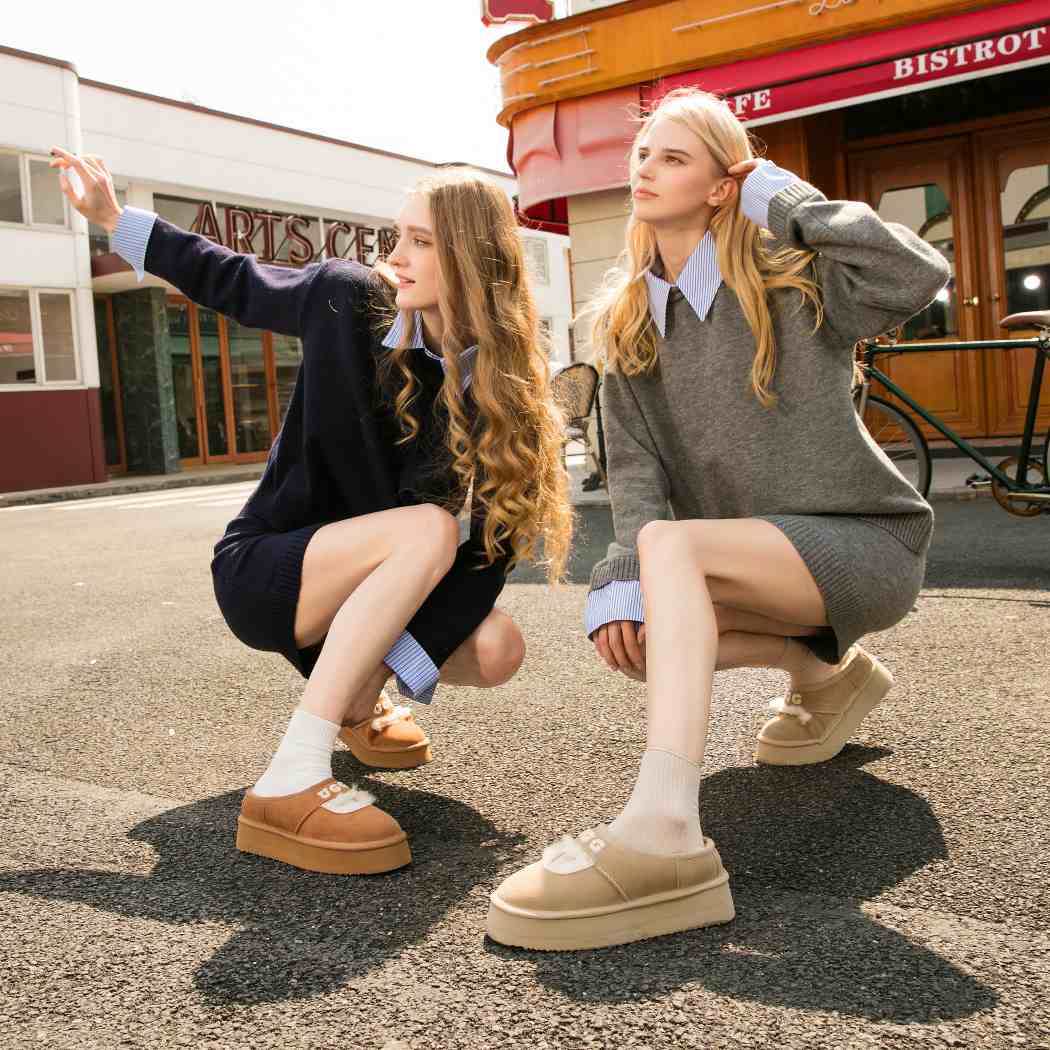 DK UGG Dina Mary Jane Logo Platform 240