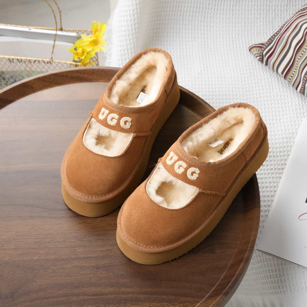 DK UGG Dina Mary Jane Logo Platform 240
