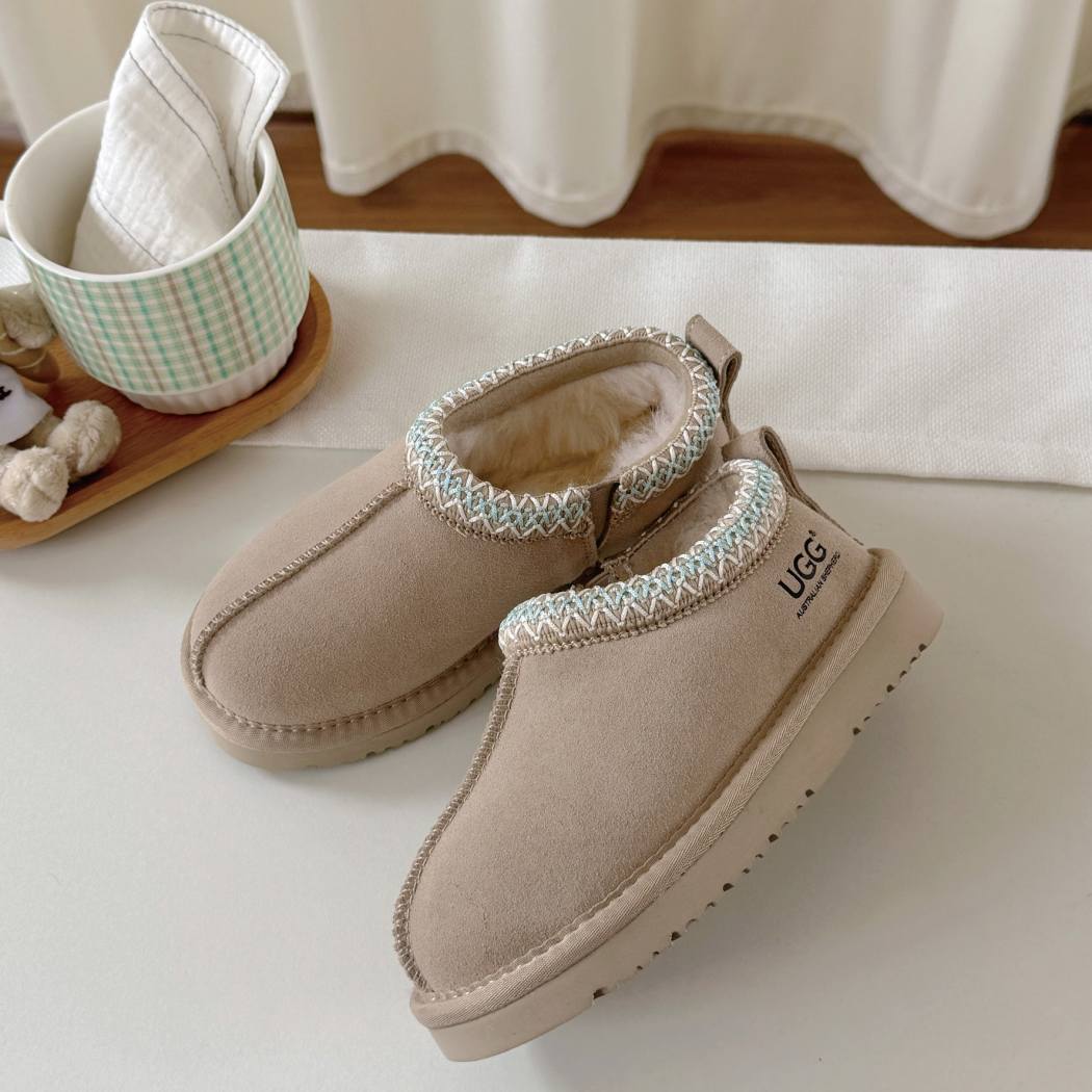 Side profile of Tazzy Tay kids ankle slippers AS 2119K in Sand Aqua