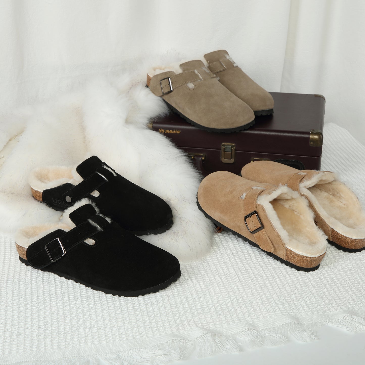 DK UGG Unisex Shearling Buckle Slippers 137