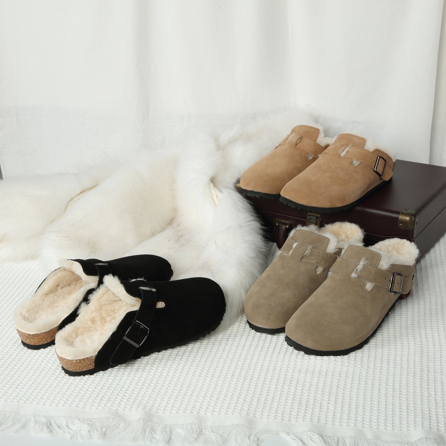 DK UGG Unisex Shearling Buckle Slippers 137