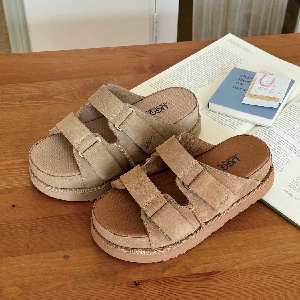 AUSTRALIAN SHEPHERD® Adjustable Strap Buckle Platform Sandals Ventra AS 7035 in Chestnut featuring adjustable straps and a supportive platform sole.