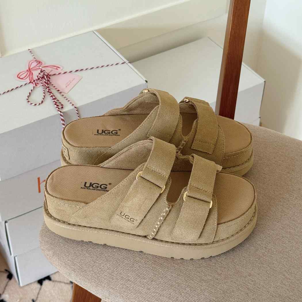 Side view of AUSTRALIAN SHEPHERD® Adjustable Strap Buckle Platform Sandals Ventra AS 7035 in Sand showcasing the adjustable straps and platform sole.