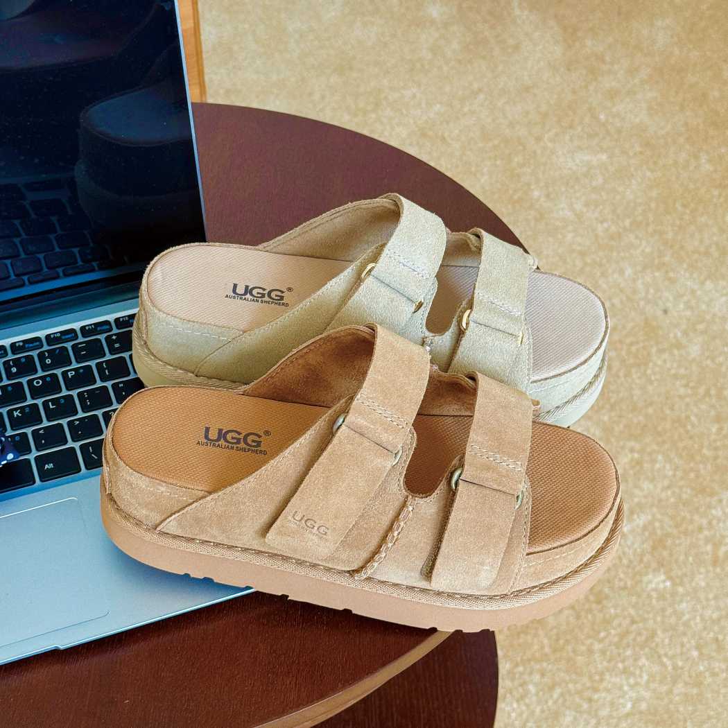 AUSTRALIAN SHEPHERD® Adjustable Strap Buckle Platform Sandals Ventra AS 7035 in Sand featuring adjustable buckle straps and a comfortable platform design.