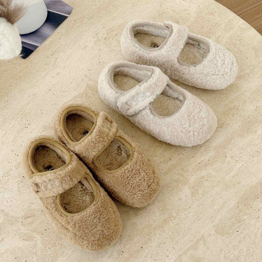 AUSTRALIAN SHEPHERD® Kids Sheepskin Wool Mary Jane Slippers AS 7047K in Chestnut and Cream with soft Australian sheepskin wool and an adjustable Mary Jane strap.