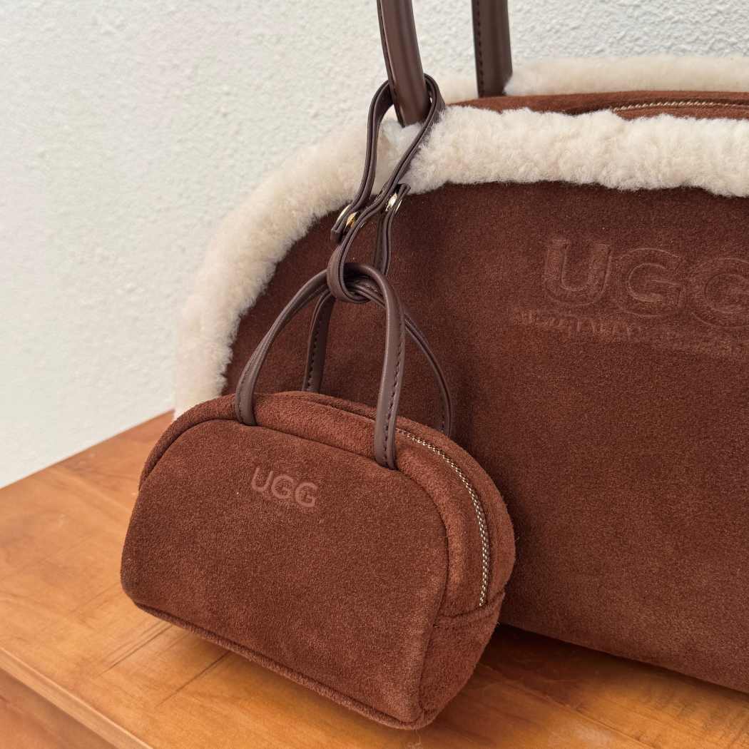 Matching mini pouch included with AUSTRALIAN SHEPHERD® Snowbelle Wool & Leather Barrel Handbag ASA 064 in Chocolate.