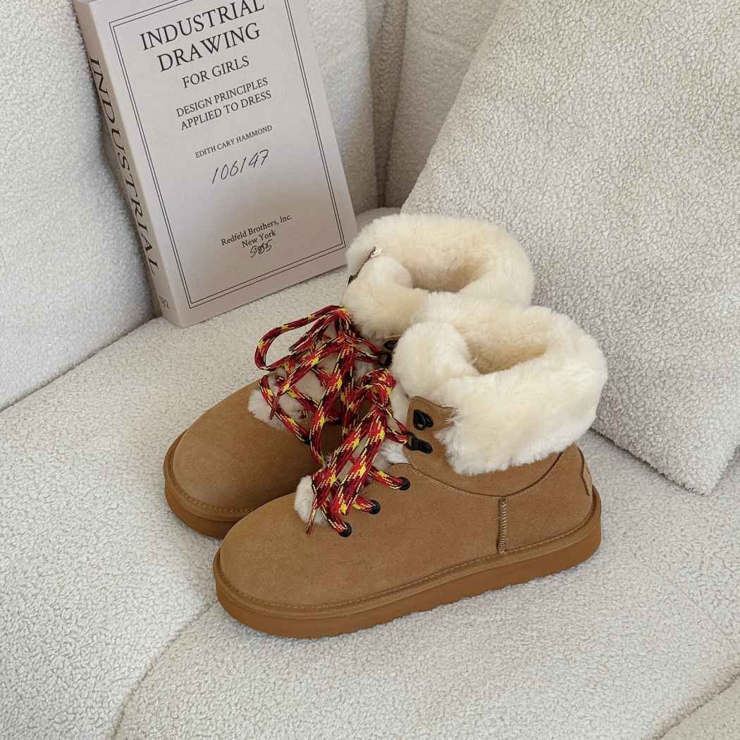 Display view of AUSTRALIAN SHEPHERD UGG Boots Sheepskin Wool Collar Lace Up Trego AS 3110 with interchangeable patterned shoelaces and Australian sheepskin wool lining.