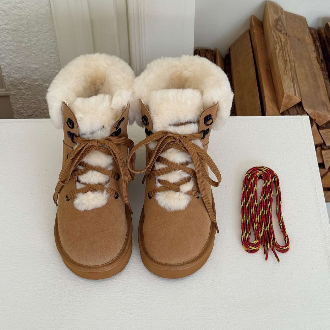 Open view of AUSTRALIAN SHEPHERD UGG Boots Sheepskin Wool Collar Lace Up Trego AS 3110 with removable patterned laces and cosy wool collar.