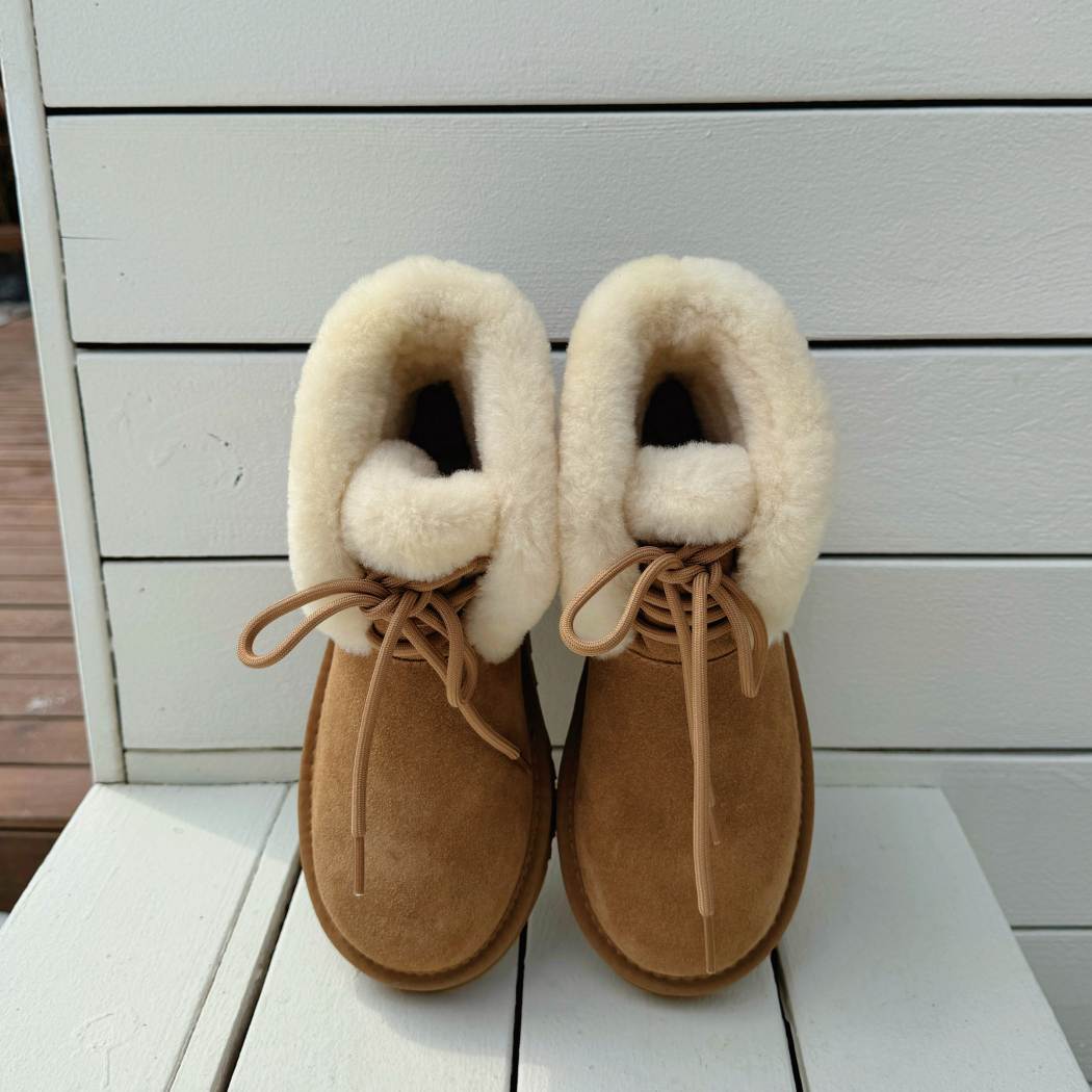 Side view of AUSTRALIAN SHEPHERD® UGG Boots Women Sheepskin Wool Lace Up Dreva AS 3120 in Chestnut highlighting the lace-up ankle boot silhouette.