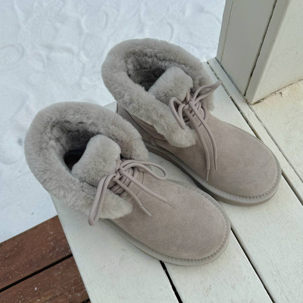 AUSTRALIAN SHEPHERD® UGG Boots Women Sheepskin Wool Lace Up Dreva AS 3120 in Pebble Grey featuring premium suede, Australian sheepskin wool lining, and lace-up ankle boot design.