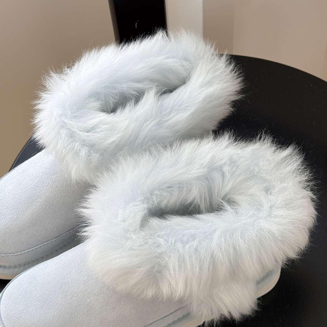 Top view of AUSTRALIAN SHEPHERD® UGG Boots Women Sheepskin Wool Trim Ankle Frovia AS 3131 in Aqua Blue showcasing the plush sheepskin wool trim and cosy lining.