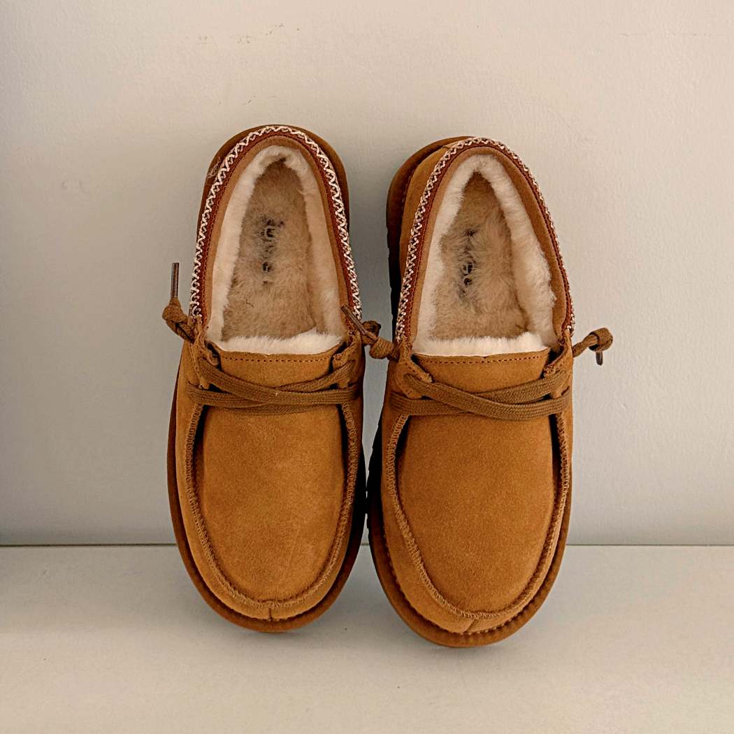 Top view of AUSTRALIAN SHEPHERD UGG Marek Sheepskin Wool Lace-Up Slippers AS 7055 in Chestnut featuring premium suede and soft wool lining.