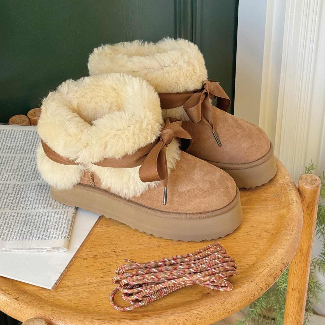 Profile view of AUSTRALIAN SHEPHERD® UGG Platform Boots Carmont AS 3124 in Chestnut showcasing the suede upper and elevated platform sole.