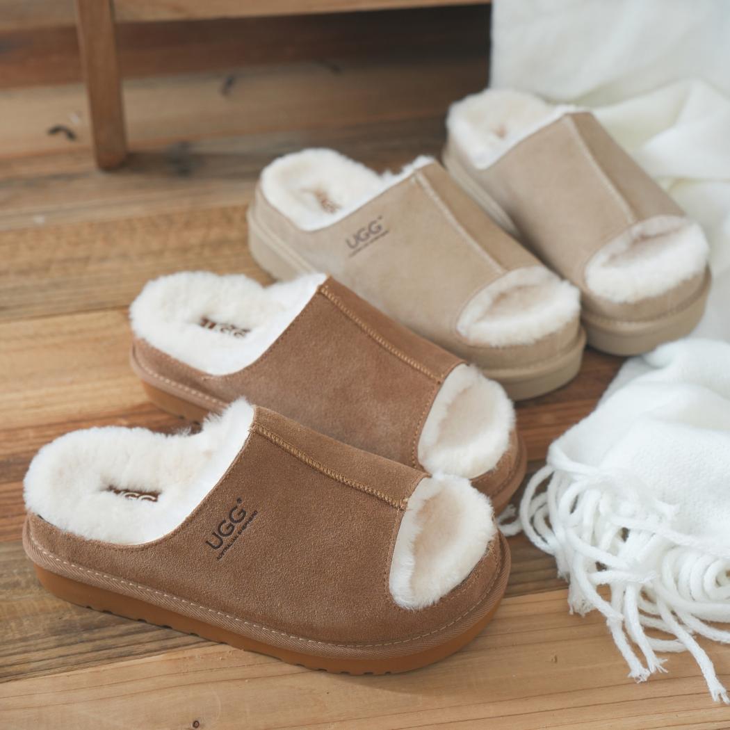 AUSTRALIAN SHEPHERD® UGG Slippers Sheepskin Wool Colven AS 7033 in Chestnut and Sand featuring premium cow suede, soft Australian sheepskin wool, and a comfortable platform sole.