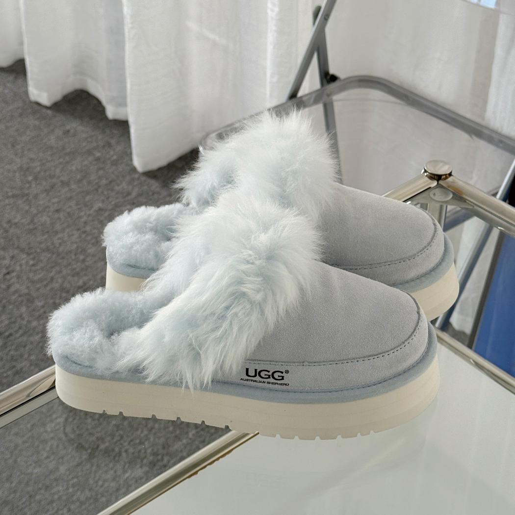 Side view of AUSTRALIAN SHEPHERD® UGG Slippers Sheepskin Wool Platform Moress AS 2130 in Aqua Blue featuring soft sheepskin wool and a chunky platform sole.