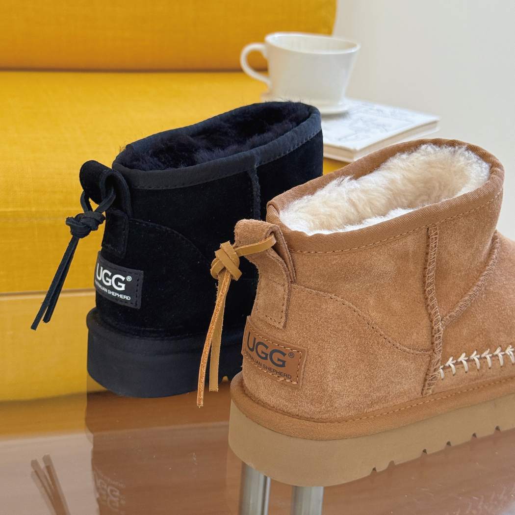 Rear three-quarter view of Canlia sheepskin wool mini ankle boots AS 3144