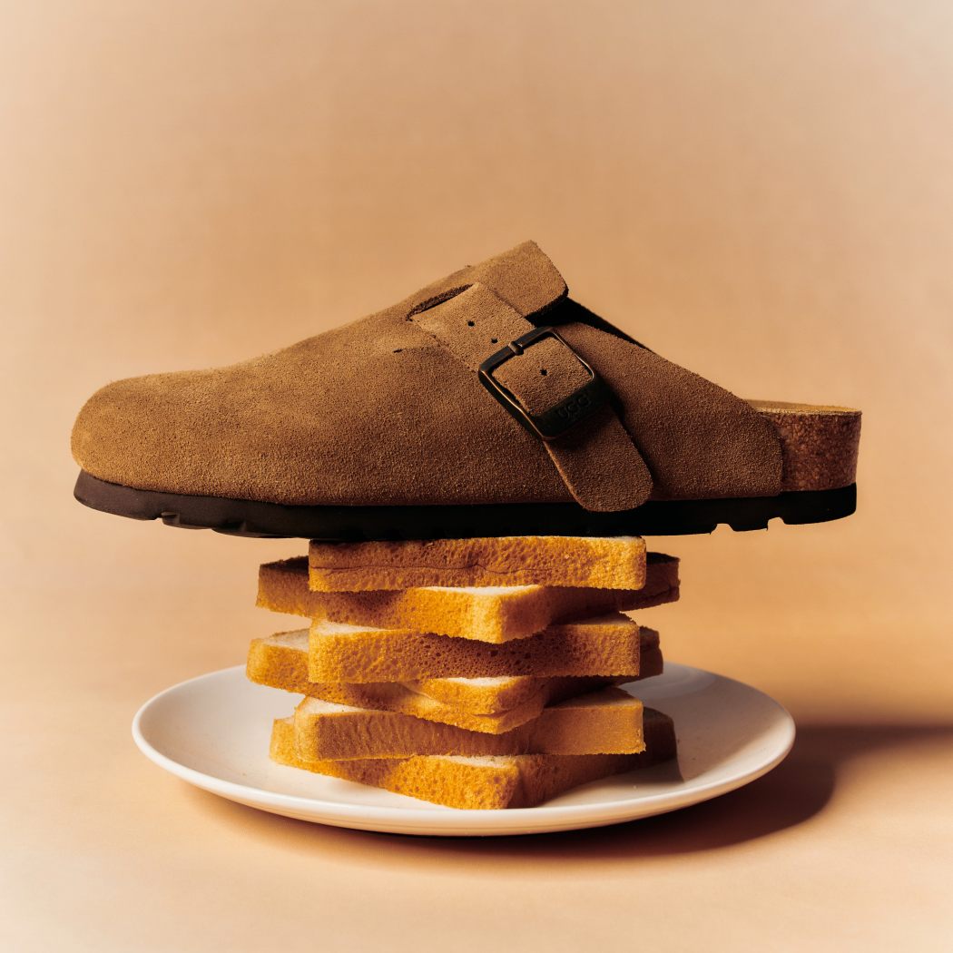 Adjustable buckle detail of Classic Birken cow suede clogs OZ 7001