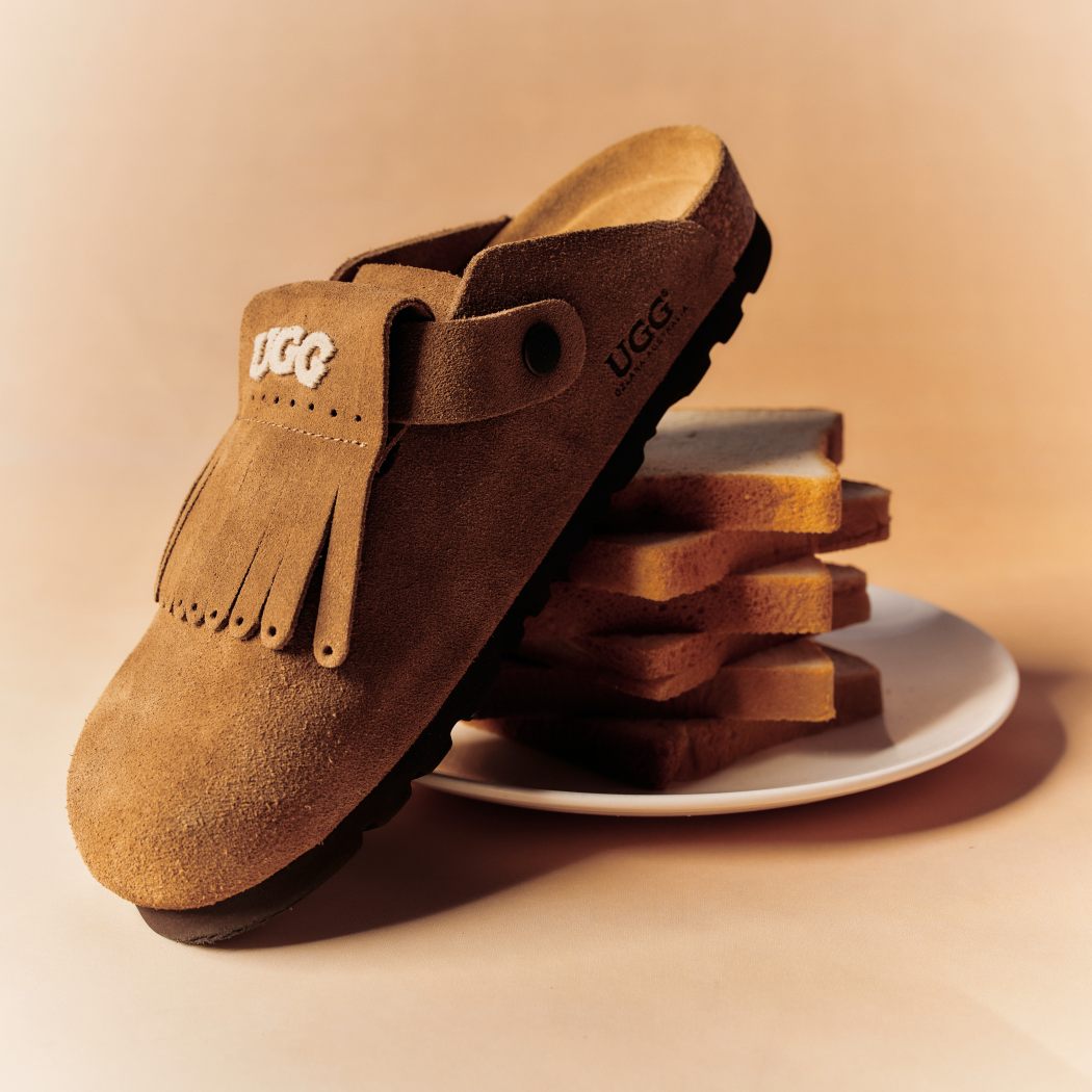 Side profile of Classic Birken cow suede clogs OZ 7001 in Chestnut