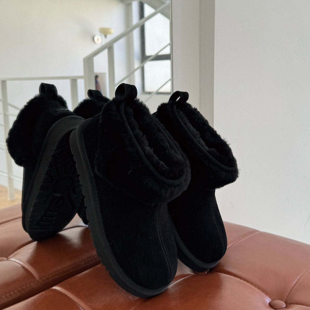 Front pair of Eirwen ankle trim boots AS 3148 in Black