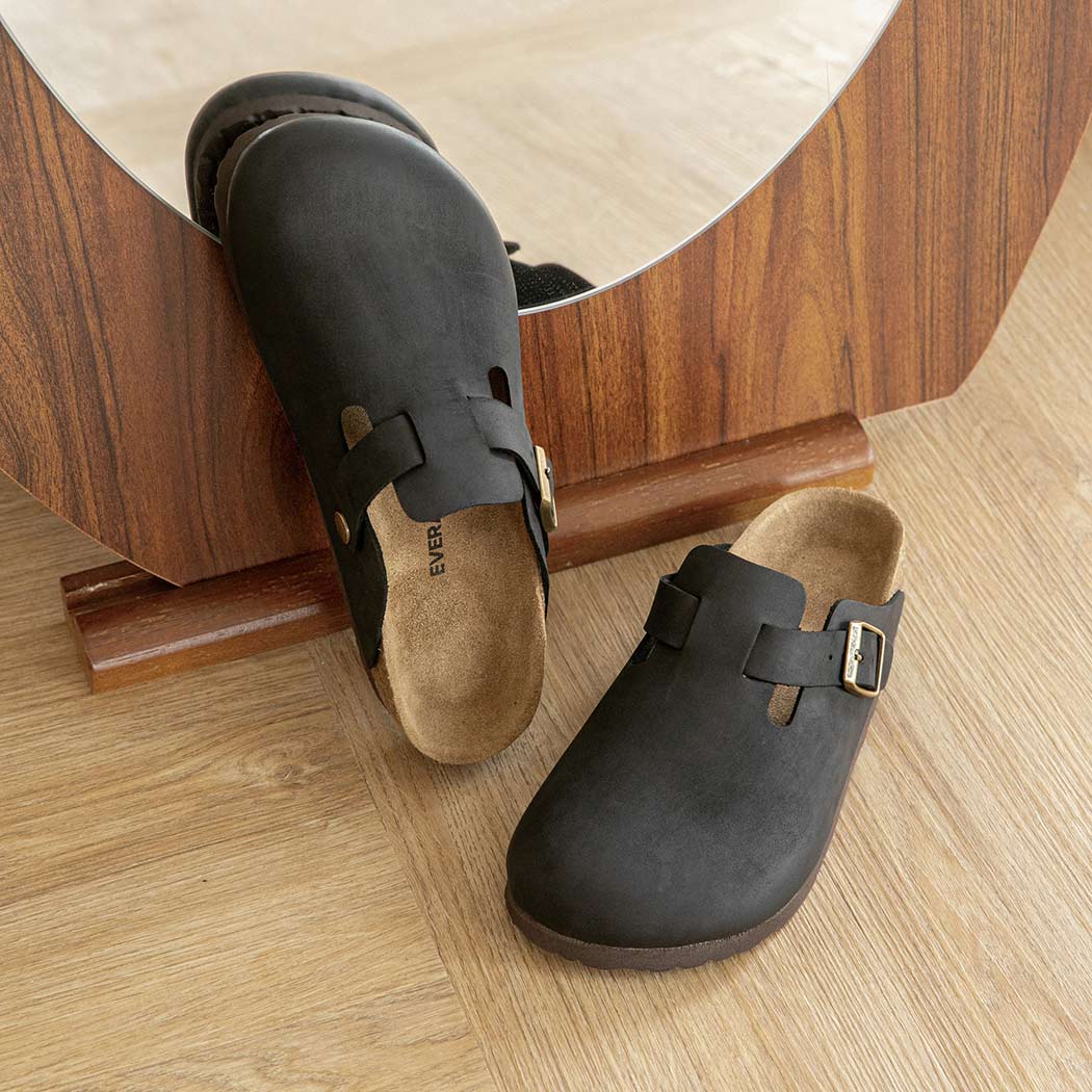 Close-up of EVERAU Brooklyn Adjustable Buckled Slides Women Leather Slip-On Flat Sandals EA 7058 in Black highlighting the adjustable buckle and leather upper.