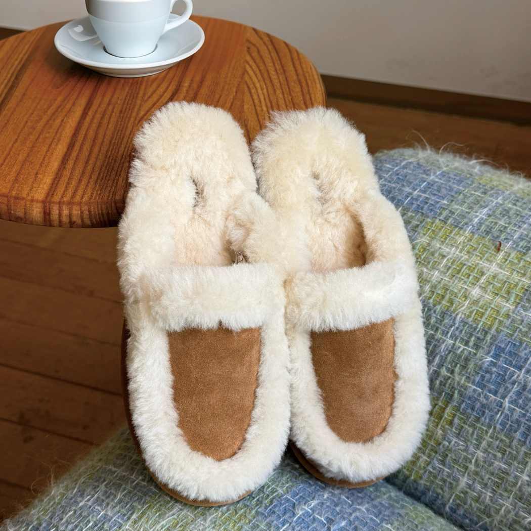 Front view of Layna sheepskin wool slip-on mule slippers AS 2133